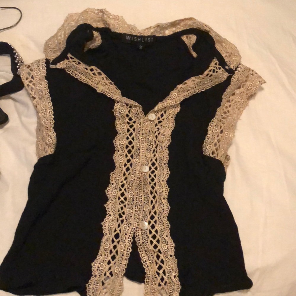 Button down lacey crop top